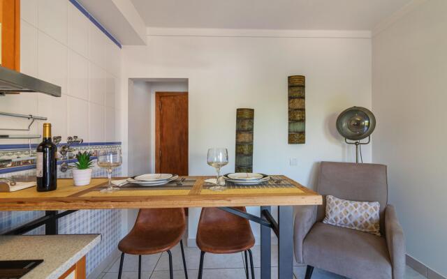 Faro Airport Flat 3 by Homing