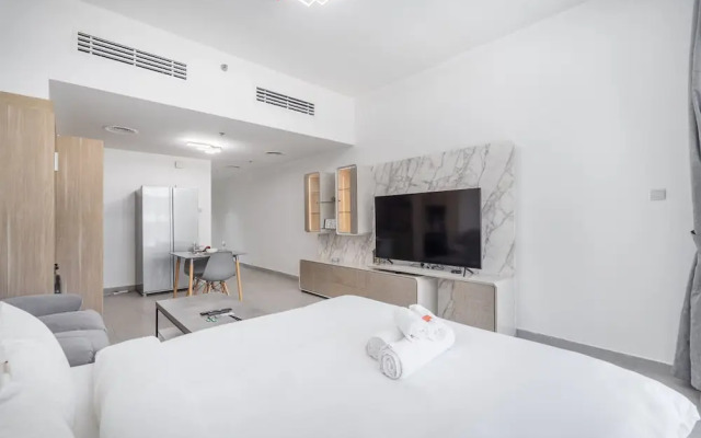 Heart-captivating Studio in Shamal Waves 2