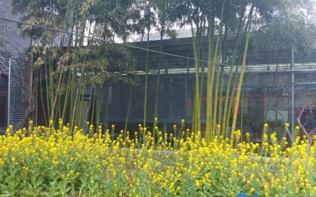 Yinan Juquan Homestay (Zhuquancun)