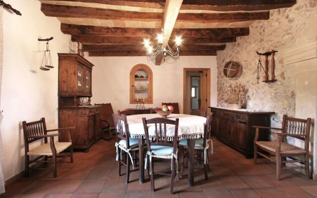 Villa - 5 Bedrooms with Pool - 103159