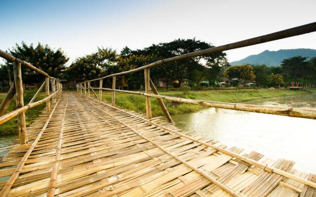 Baan Pai Riverside Resort