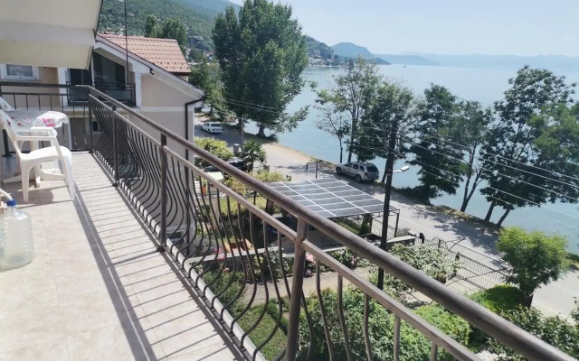 Guesthouse Zimovski