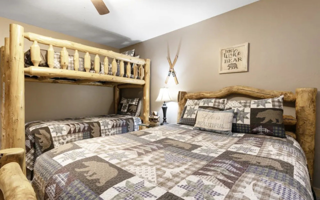 Beaver Creek West S2 - 3 Bedroom 3 Condo by RedAwning