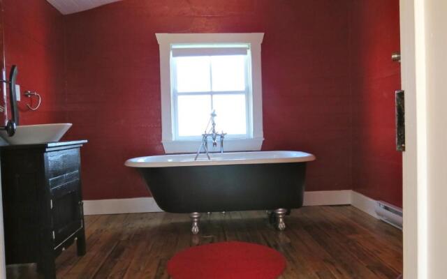 The Old Salt Box Co. - Mary's Place