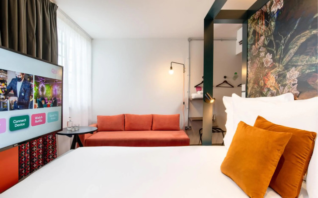 YOTEL Manchester Deansgate