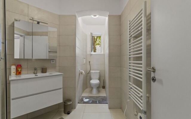 Stylish Apartments near AKH