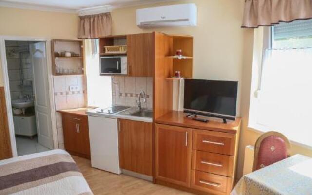 Molnár Apartment