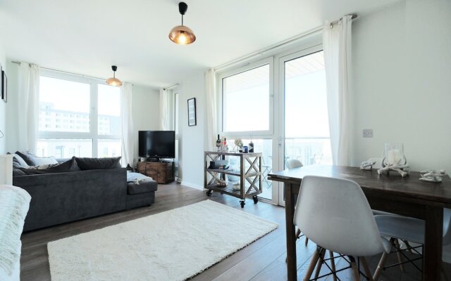 A Charming and Luxurious 2BR Flat on Walthamstow