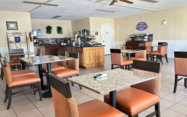 Baymont by Wyndham Greenwood