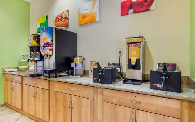 Quality Inn & Suites Lehigh Acres Fort Myers