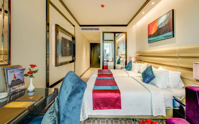 NagaWorld Hotel & Entertainment Complex