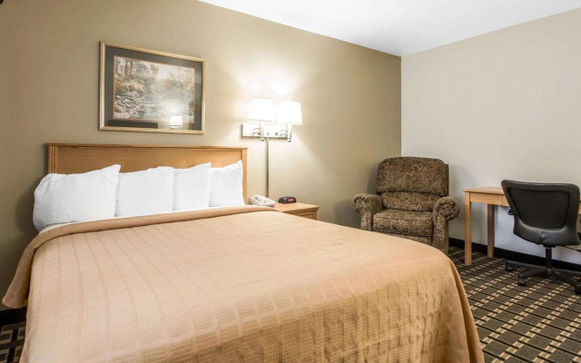 Quality Inn Mauston I-90