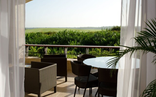 Los Altos Residences