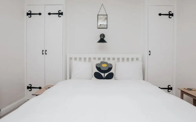 The Poppies - From 150 Per Night