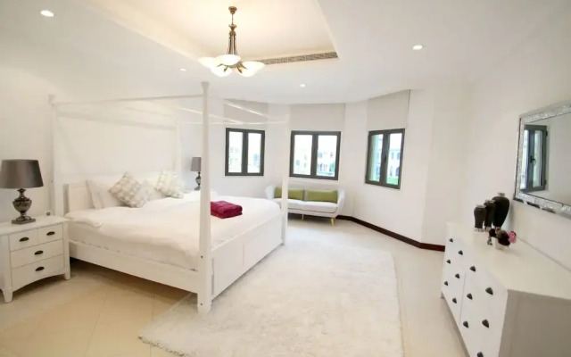 Kennedy Towers - Frond P Villa