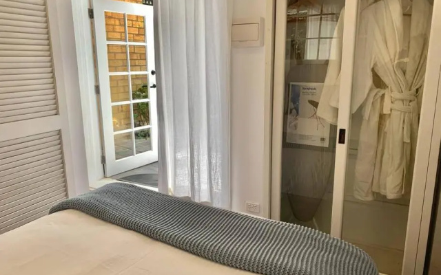 Stylish Private Studio, Close to Beach, WIFI, Parking – Guest Rooms – Melbourne