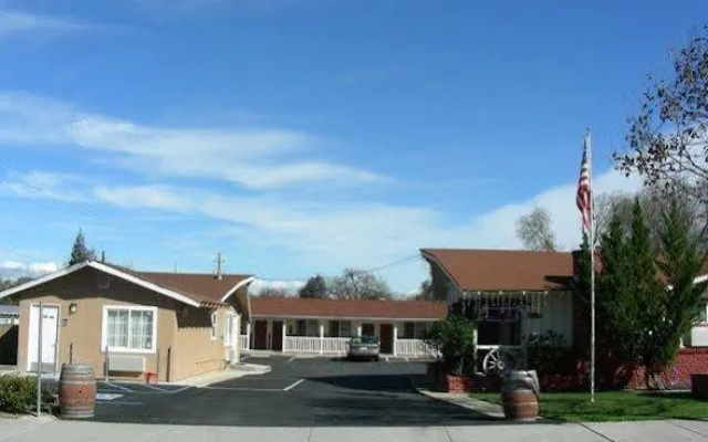 Hotel Paso Robles Wine Country