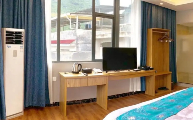 Yangshuo Qingyunge Hotel