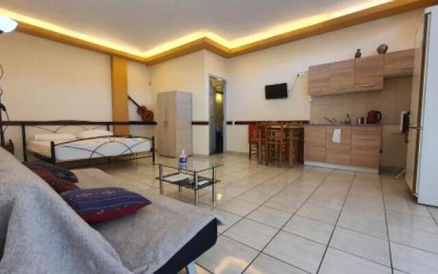 M-George apartment by the airport
