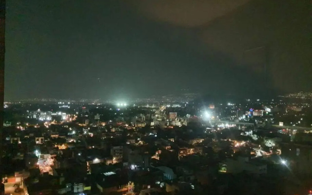 Orange & Green Apartment - HP Sur