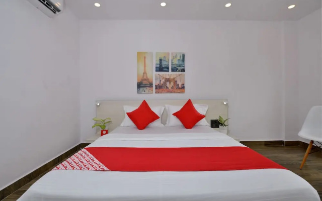 OYO Townhouse 539 Transit Express