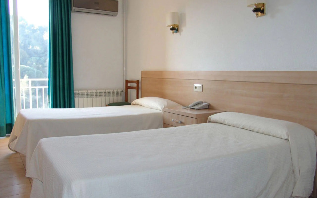 Hotel Montañamar