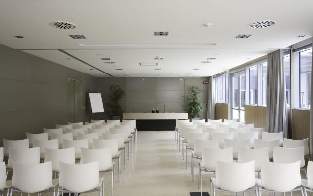 UNA HOTELS T Hotel Cagliari