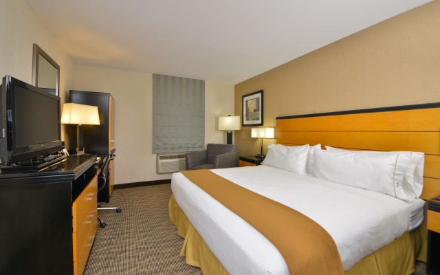 Holiday Inn Express Kennedy Airport