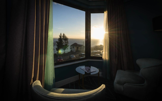 Seven Hotel