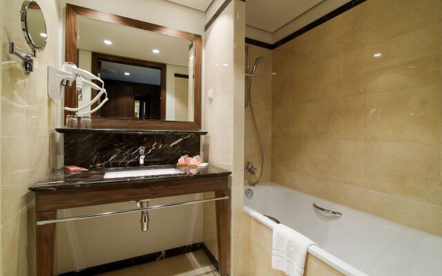 Airport Hotel Okecie