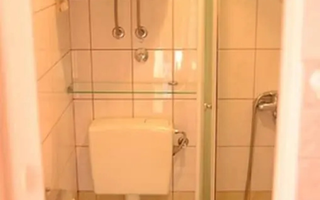 Nasta - 10 m From Beach - SA3