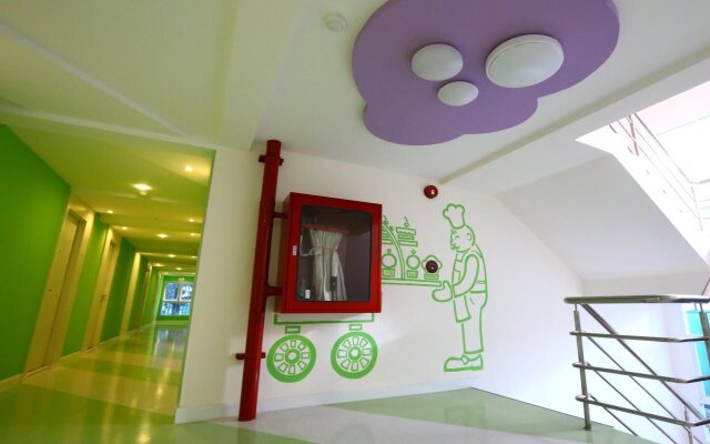 The Tint at Phuket town