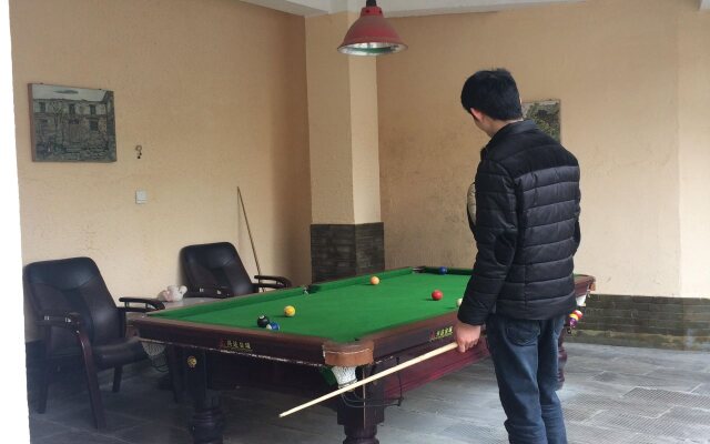 Zhangjiajie Base Youth Hostel