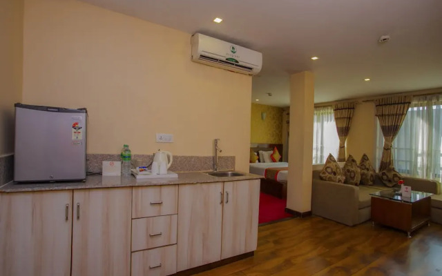 Capital O 338 Yellow Pagoda Hotel