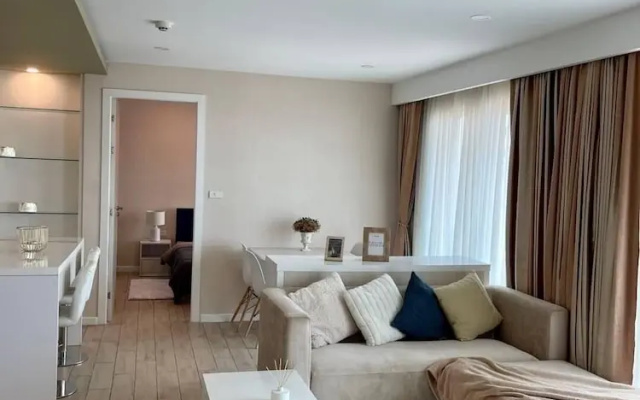 Seven Seas Condo Resort by PSR