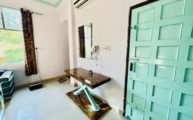 Bhoora House