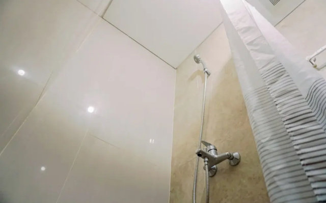 Stunning Studio Transpark Bintaro Apartment