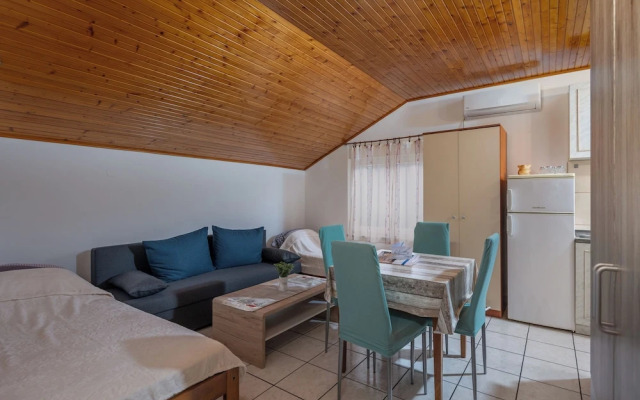 Studio Apartment Iva