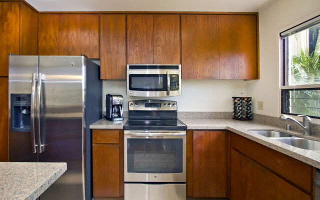 Wailea Ekolu - CoralTree Residence Collection