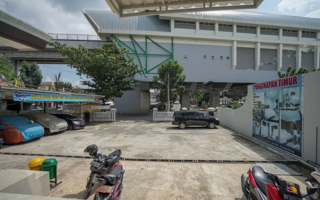 OYO 958 Penginapan Timur