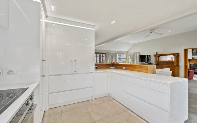 Lakeside Indulgence on Wilmot