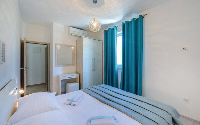 Nice Home in Cavtat With Wifi and 1 Bedrooms