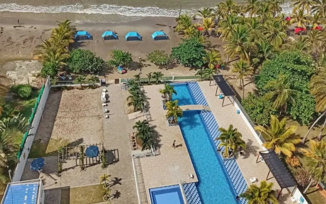 Lujoso Apartamento Frente al Mar