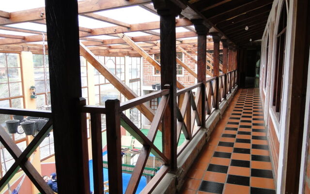 Hostal Chukirawa - Hostel