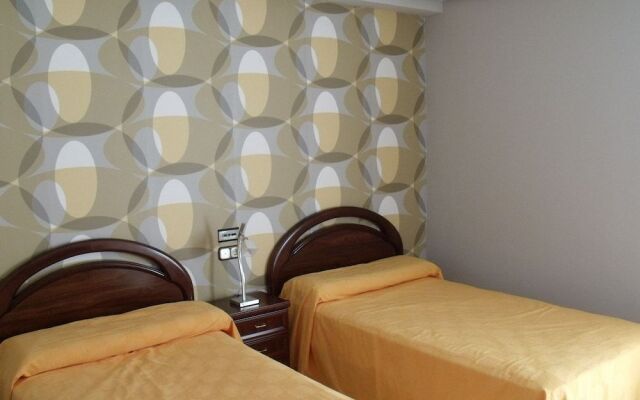 Hostal Salones Victoria