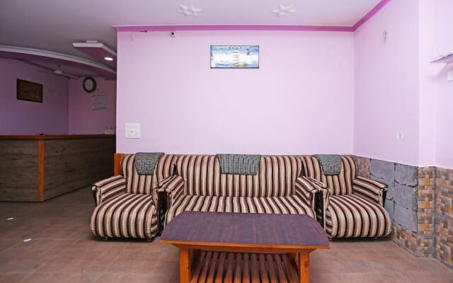 OYO 19406 Hotel Janta Palace