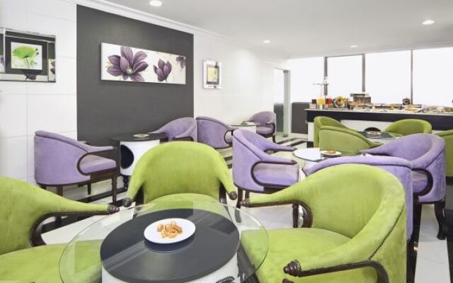Swiss Hotel Corniche