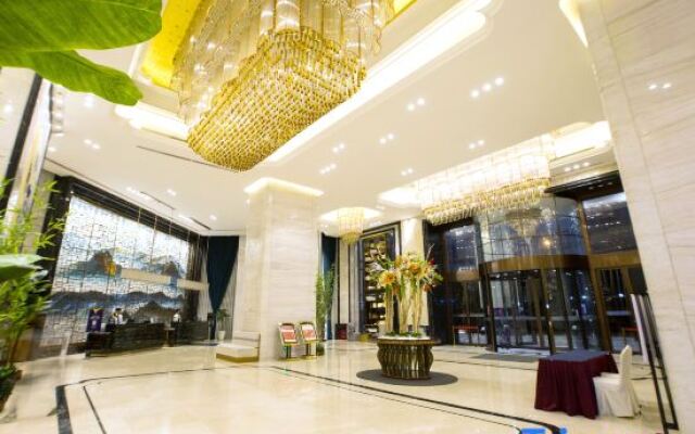 Time Warner Hotel