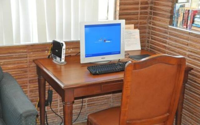 Pasadena Inn & Suites