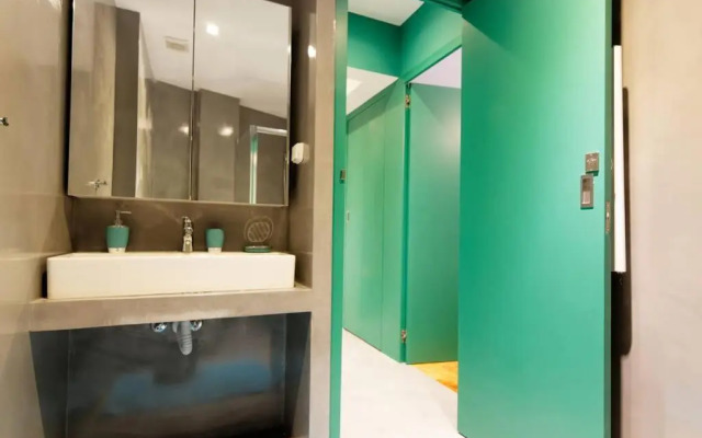 2 bedroom design apartment in Athens center